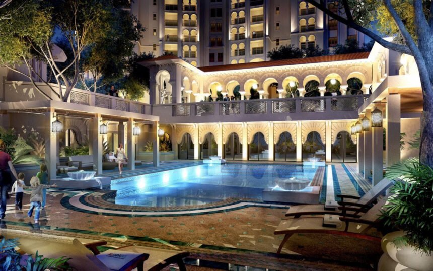Temperature-controlled swimming pool